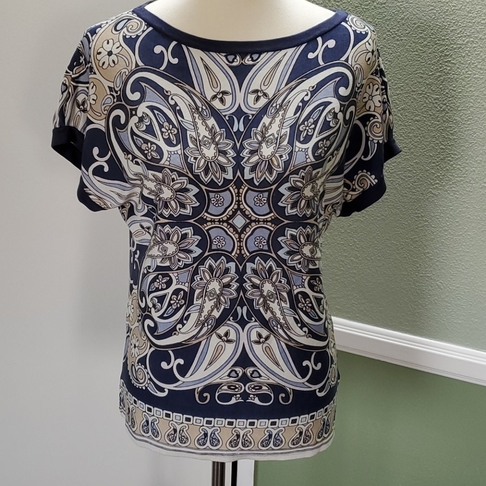 MICHAEL KORS SHORT-SLEEVE BLUE & CREAM PRINT TOP
